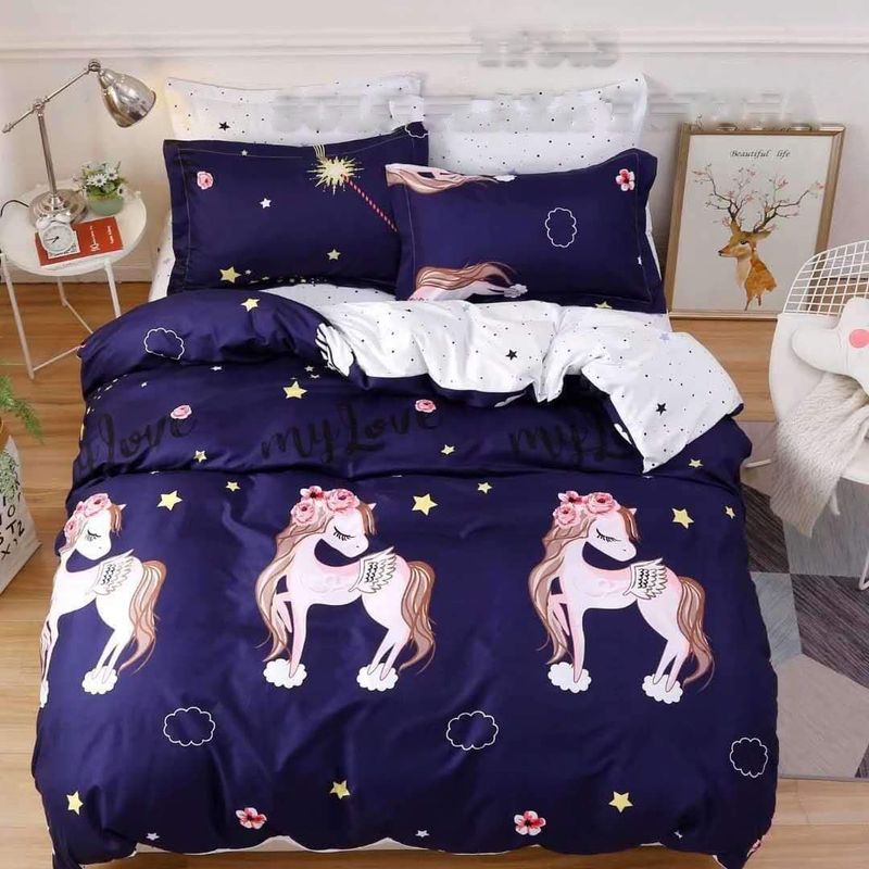 GENERICO - CUBRECAMA QUILT DE VERANO 1.5 PLAZA DISEÑO VIOLETA UNICORNIO  TF