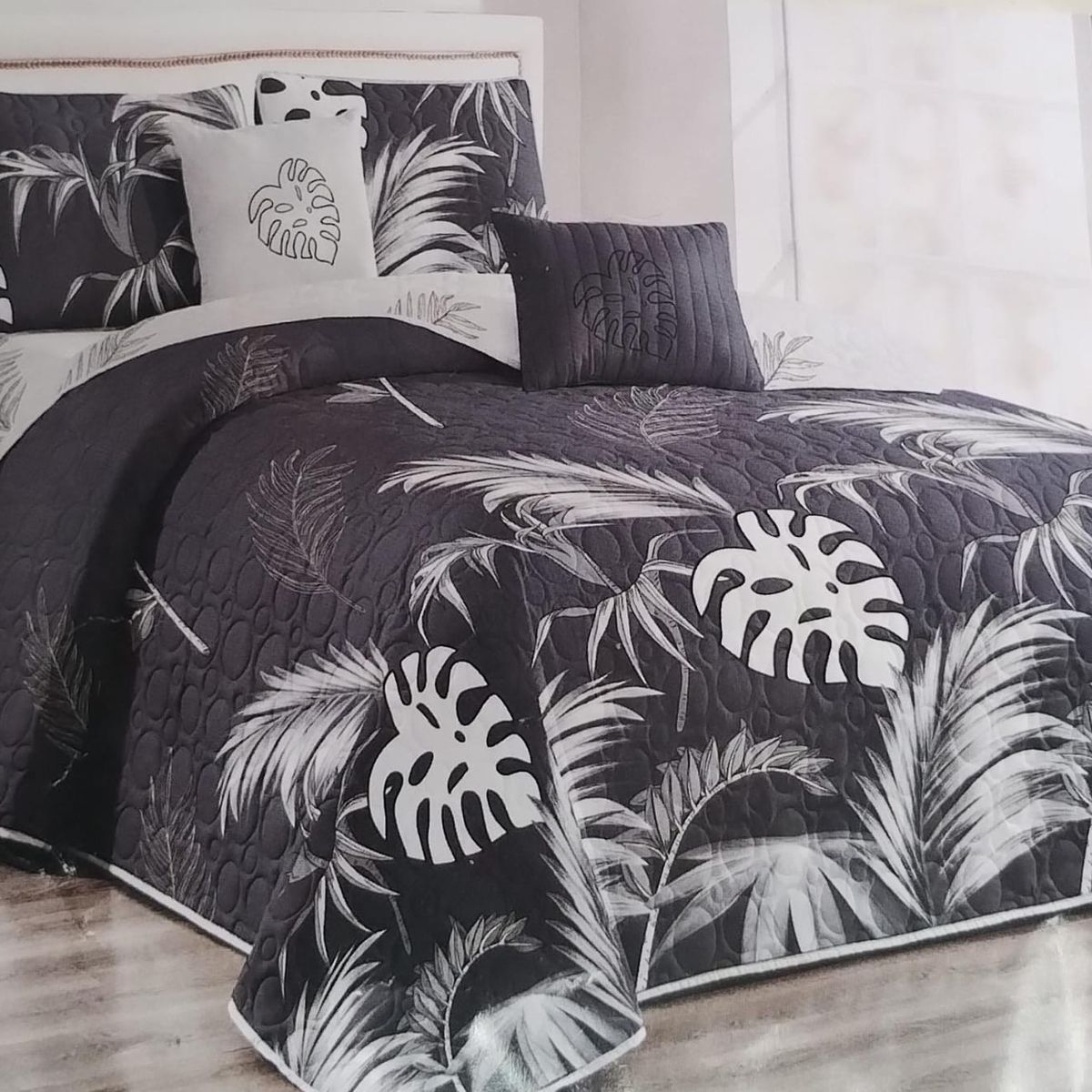 GENERICO - CUBRECAMA QUILT DE VERANO 1.5 PLAZA DISEÑO GRIS HOJAS TF