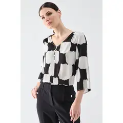 MA GRIFFE - Blusa Estampada Cuello V