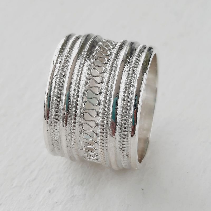 GENERICO - Anillo de plata ancho estilo boho