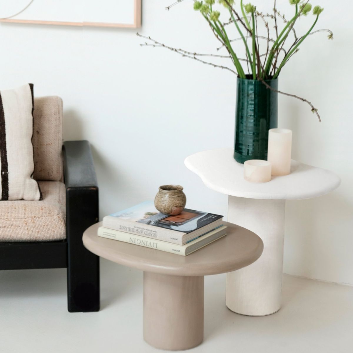 FORM DESIGN - Mesa Lateral Pyrgos 51 Blanco Form