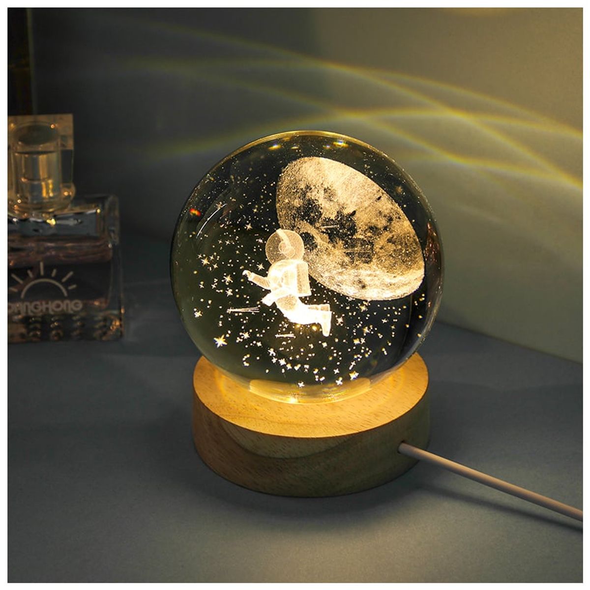 KUANGYE - Esfera De Cristal Y Madera Con Luz Blanca