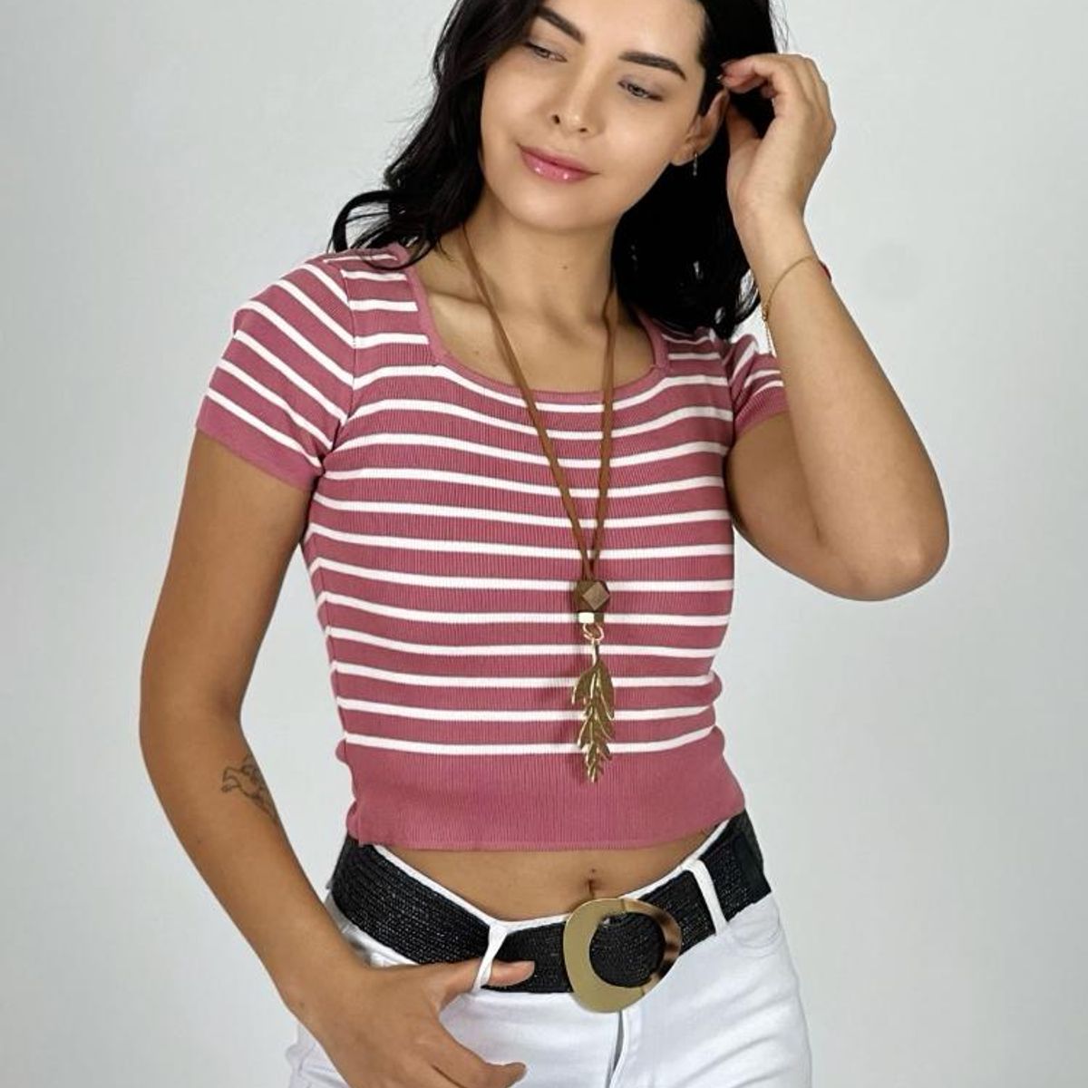 ENIGMATICA BOUTIQUE - Polera Top de Líneas - Blanco - Tamaño Único