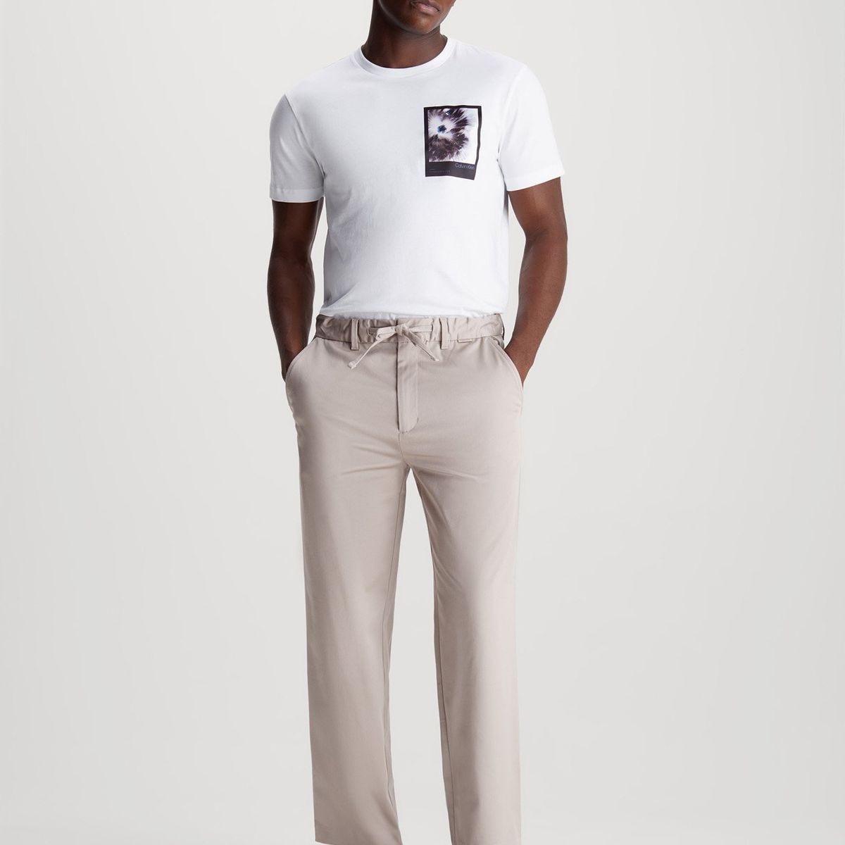 CALVIN KLEIN - Polera Framed Flower Graphic Blanco Calvin Klein