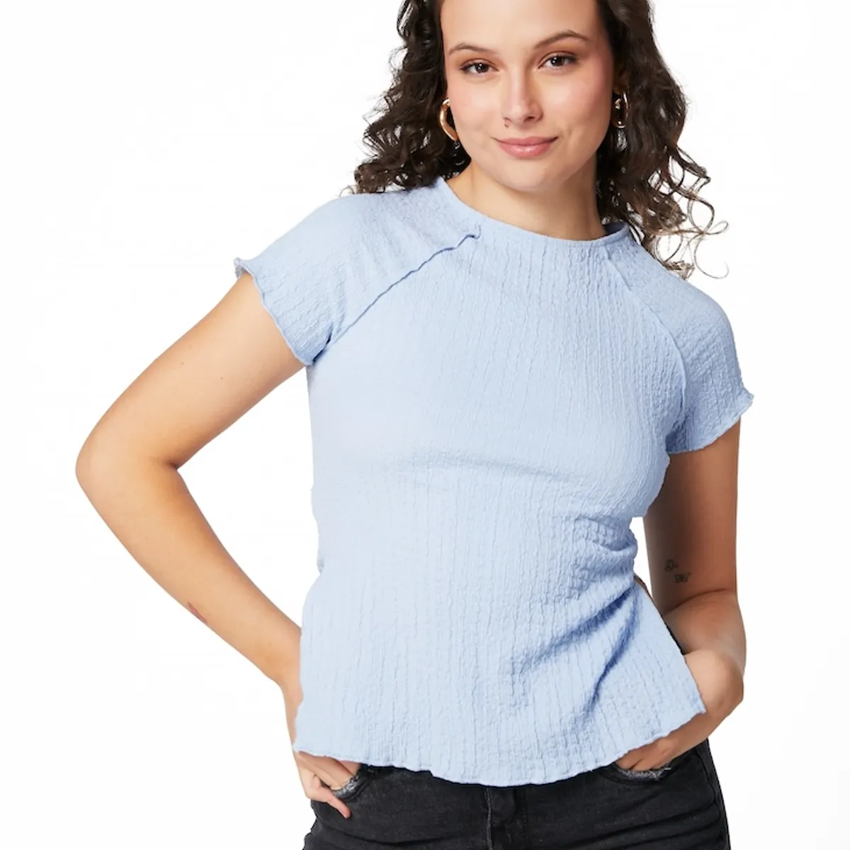 EFESIS - Polera Zelda Regular Manga Corta Mujer