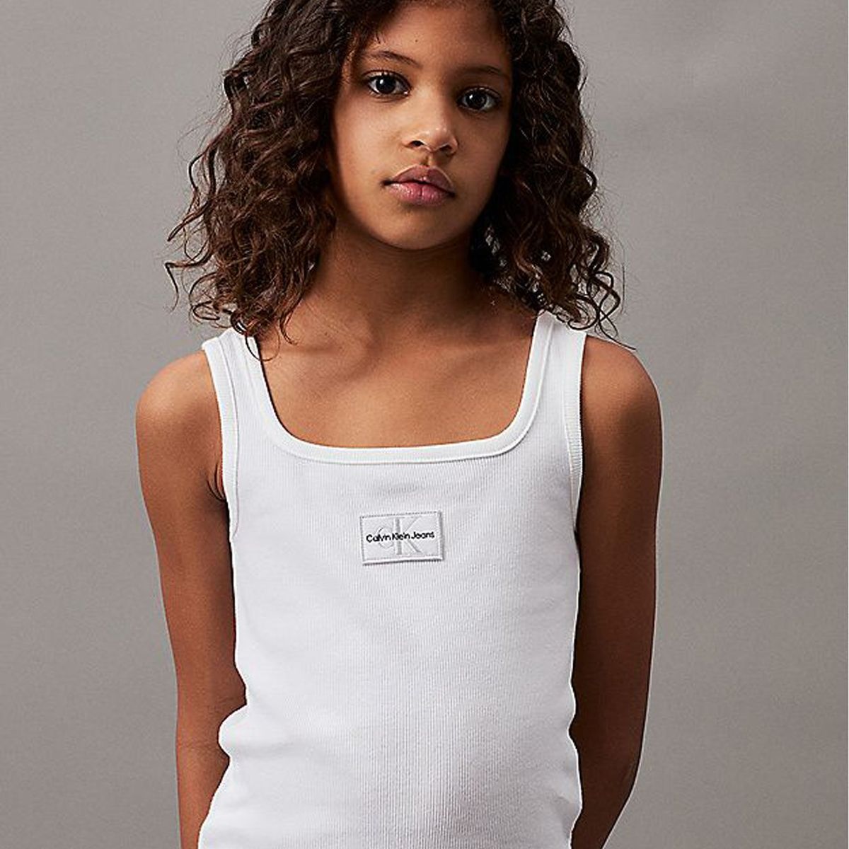 CALVIN KLEIN - Polera Niña Rib Badge Square Blanco Calvin Klein