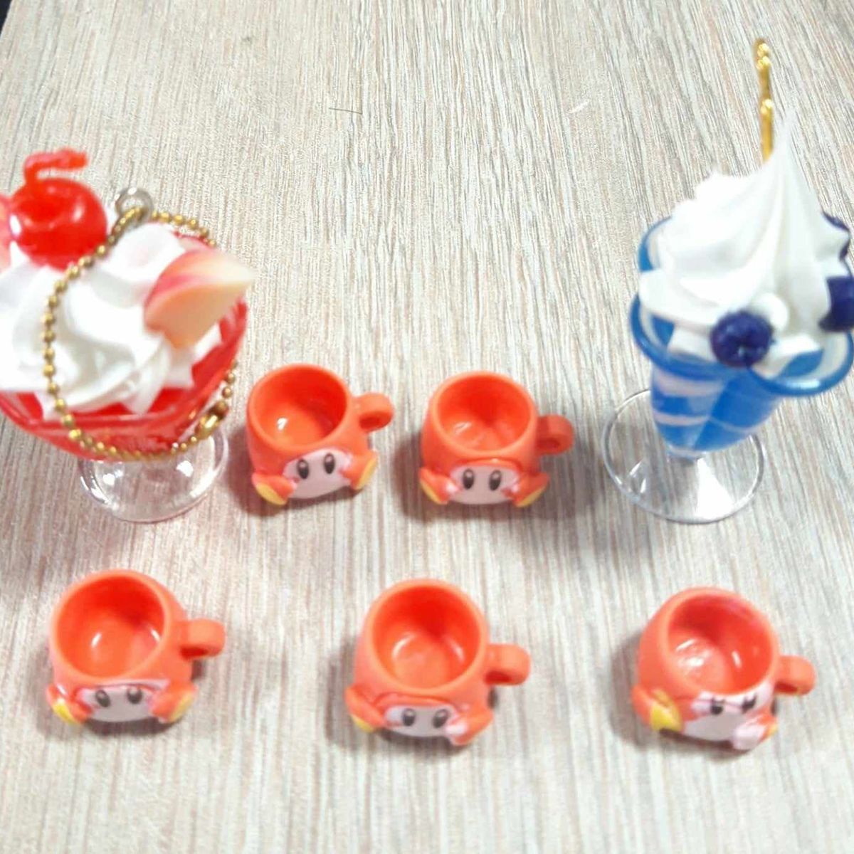 GENERICO - Pack 5 mini tazas 2cm y 2 tazas helado 5cm de plastico.