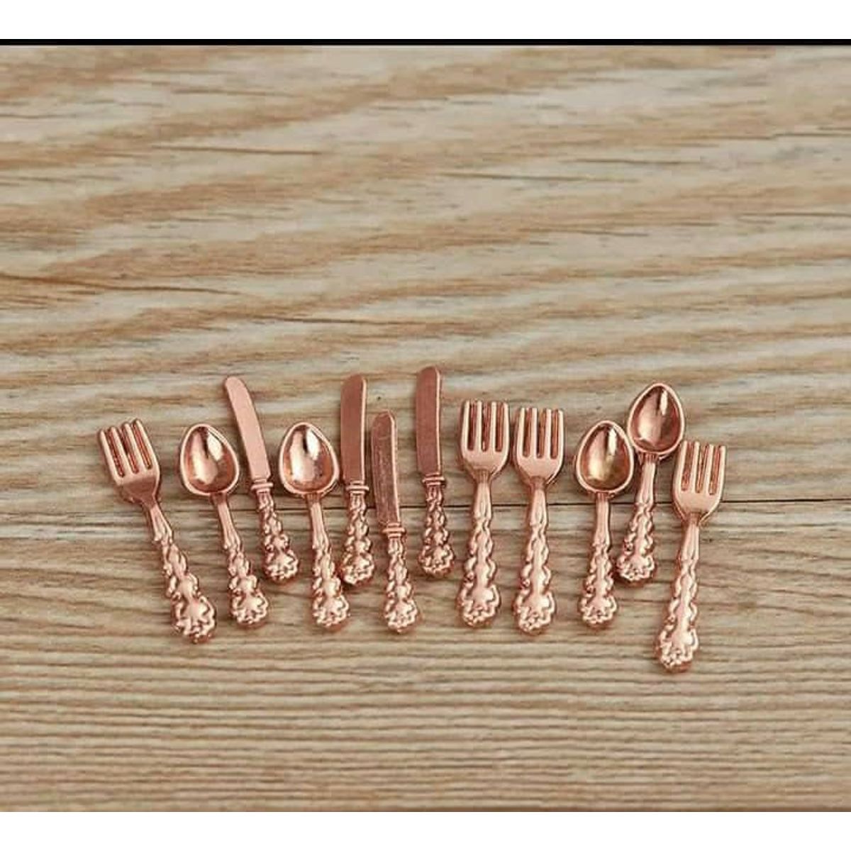 GENERICO - Set coleccion de miniaturas juego 12 unds de metal 2 cm.