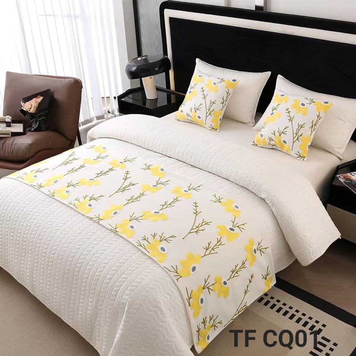 GENERICO - HERMOSOS SET DE PIECERAS BORDADAS CON DOS FUNDAS DE COJIN BORDADOS