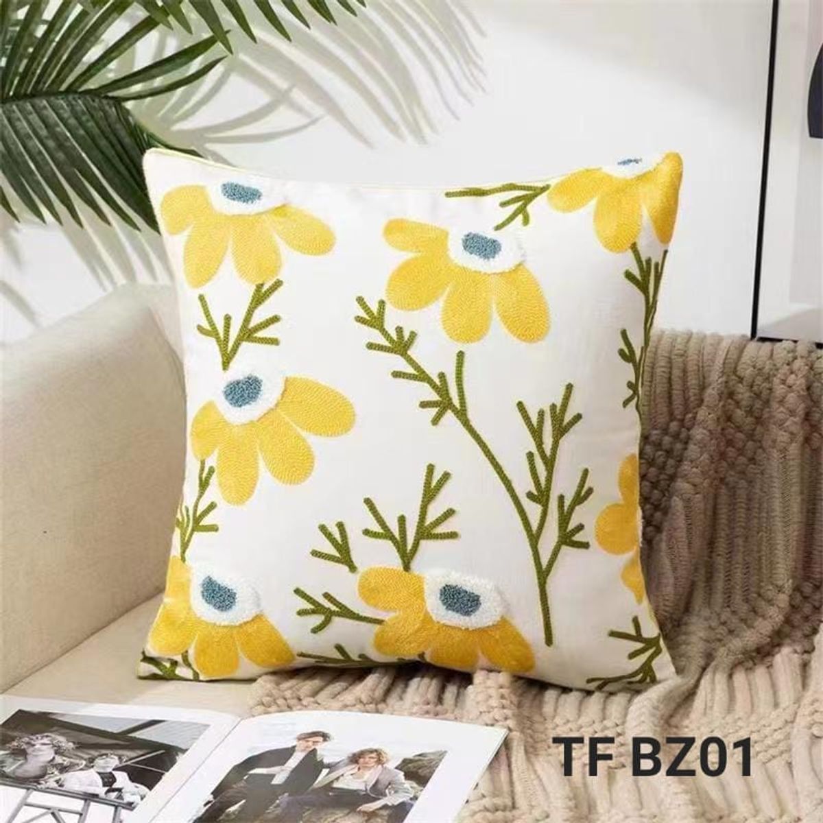 GENERICO - HERMOSOS SET DE PIECERAS BORDADAS CON DOS FUNDAS DE COJIN BORDADOS