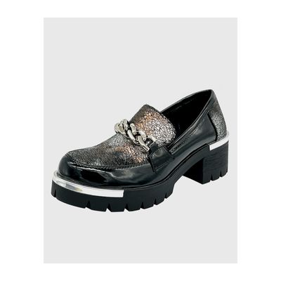 Imagen 1 del producto Mocasin para mujer con taco y cadena Negro