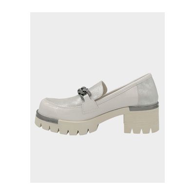 Imagen 2 del producto Mocasin para mujer con taco y cadena Beige