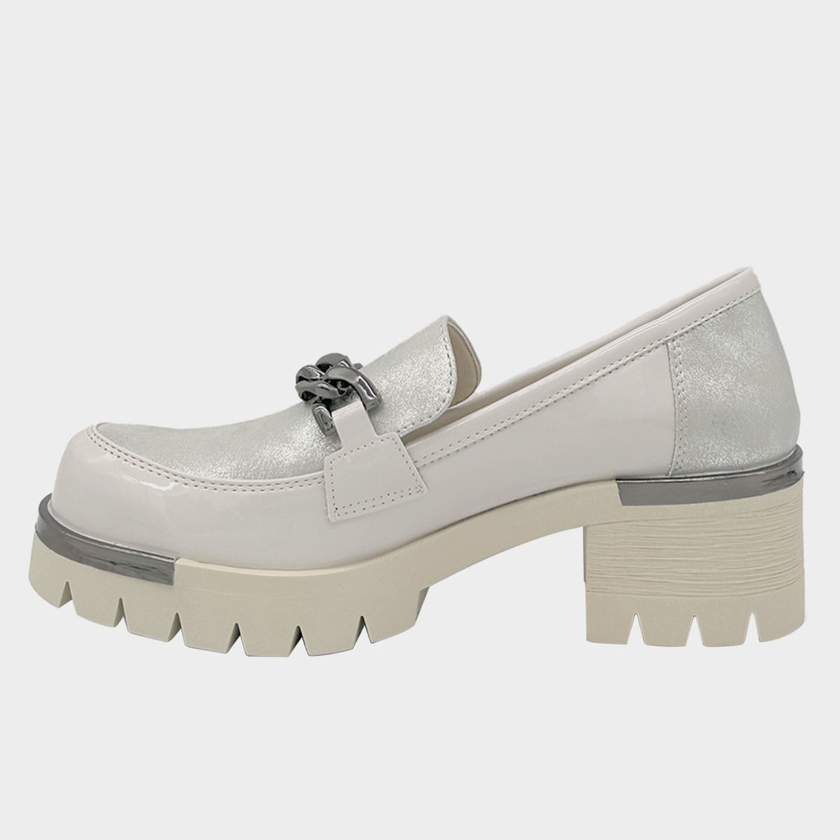 DINASTELLA - Mocasin para mujer con taco y cadena Beige