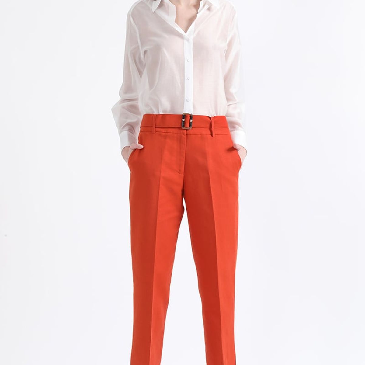 LIOLA - Pantalon Sastre Tiro Alto Con Cinturon, Lino, Oxido Liola