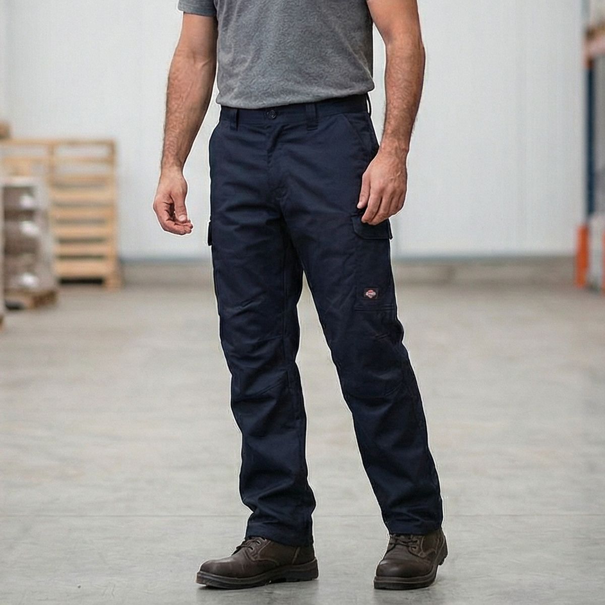 T-WORLD - Pantalón Cargo Gabardina Forro Polar Hombre