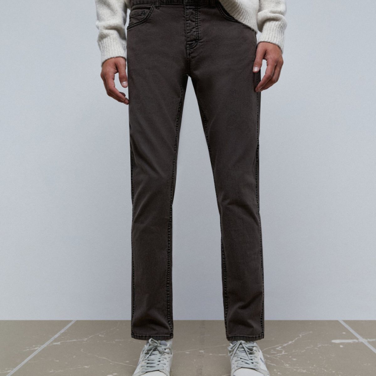 SCALPERS - Pantalón Cinco Bolsillos Brown