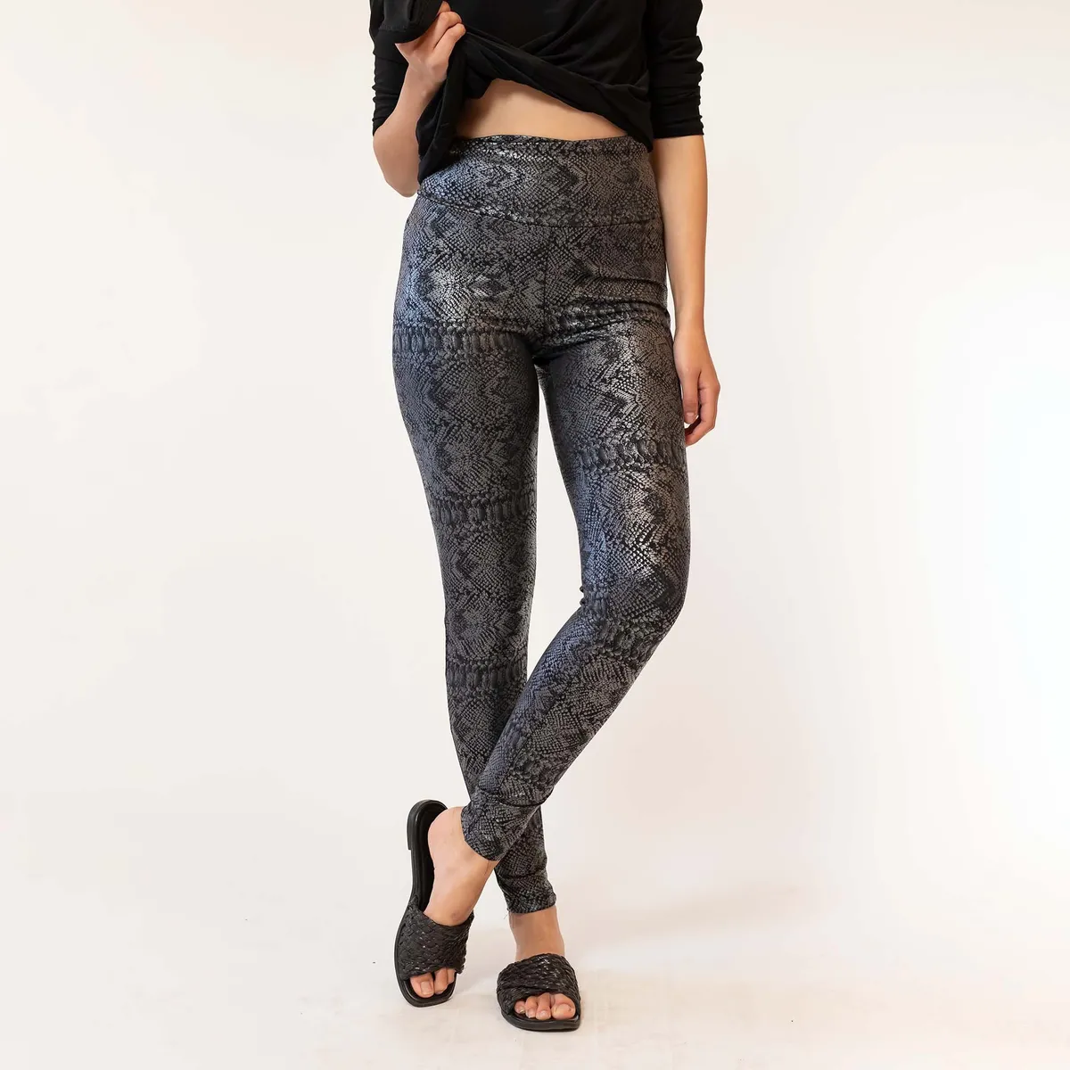 NATALIA SEGUEL - Calza Animal Print Gris Natalia Seguel