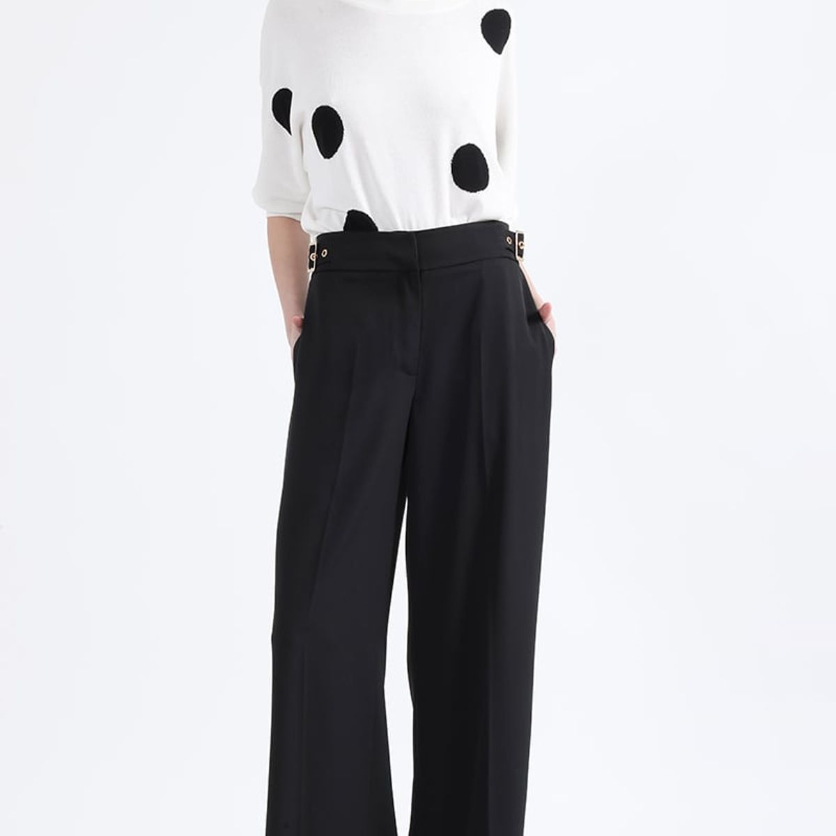 LIOLA - Pantalon Ancho, Tiro Alto, Con Hebillas, Negro Liola