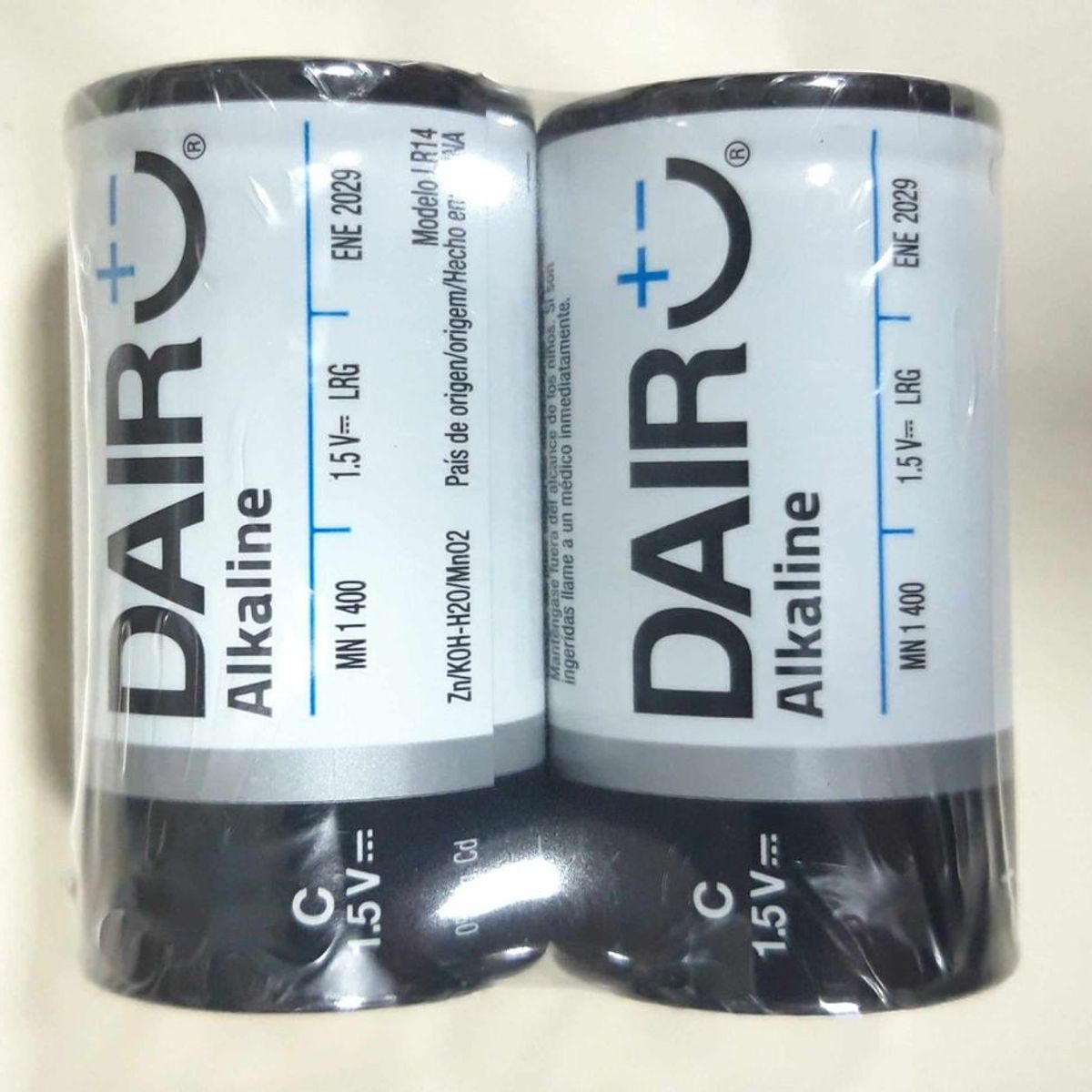 GENERICO - Pack 1 pila 9V + 2 Pilas C 1.5V + 2 pilas D 1.5V.