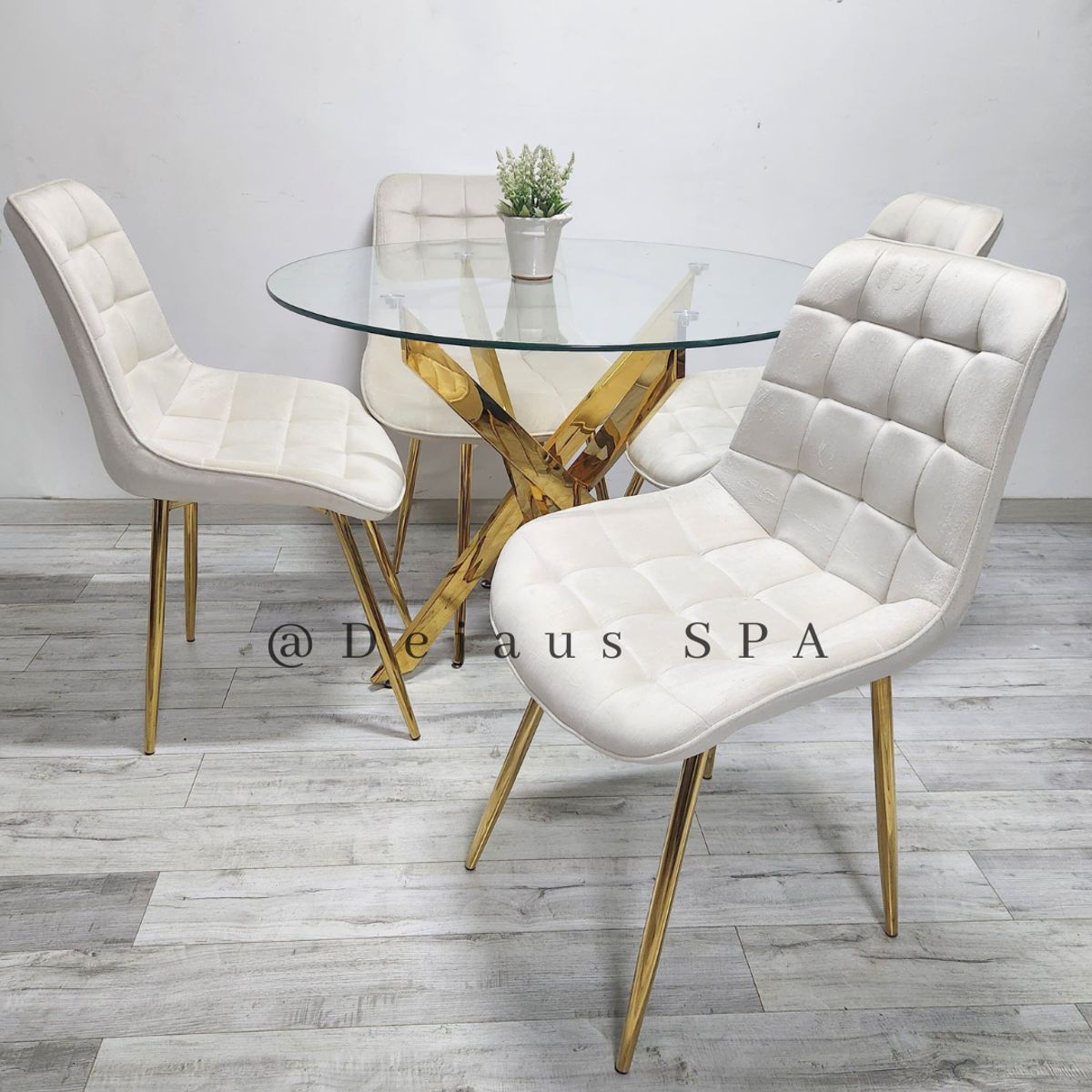 GENERICO - Mesa Dubai Dorada (100cm) con 4 Sillas Botón Dorada - Beige