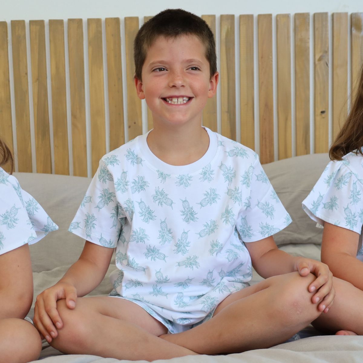 SIMPLY B - Pijama corto piñas niño