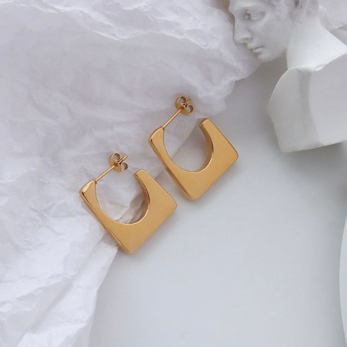 LUX JOYAS - Aros Baño Oro Amarillo 18k Bote Cuadrado