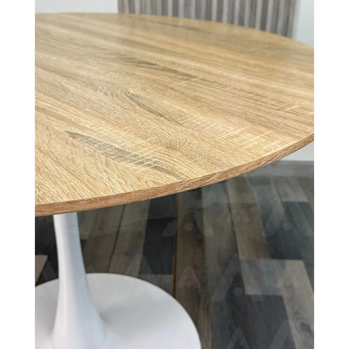 HABITA2 CHILE - Mesa de comedor Tulip 80cm - Cubierta de Madera