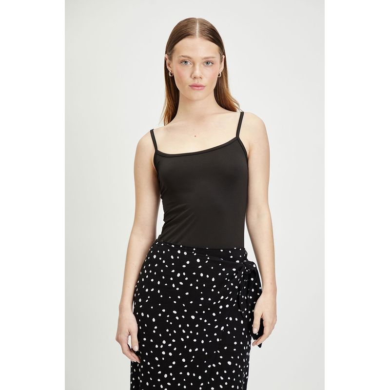 IO - Polera Sin Mangas Negro Mujer Io