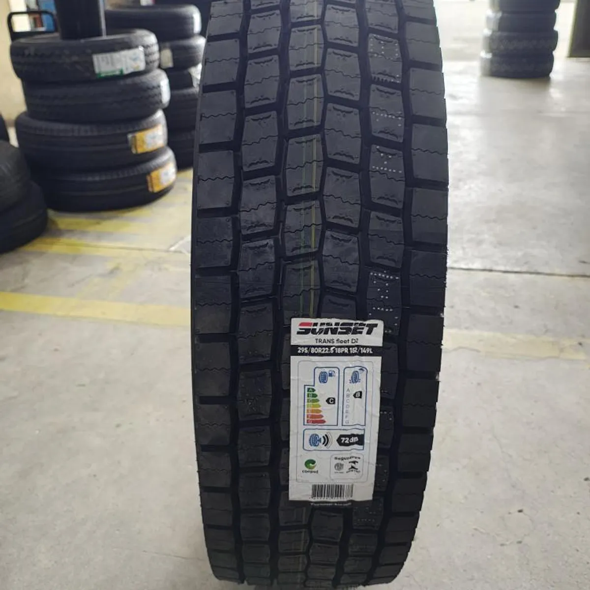 GENERICO - NEUMATICO 29580 R225 D2 18PR 152149L TRAC