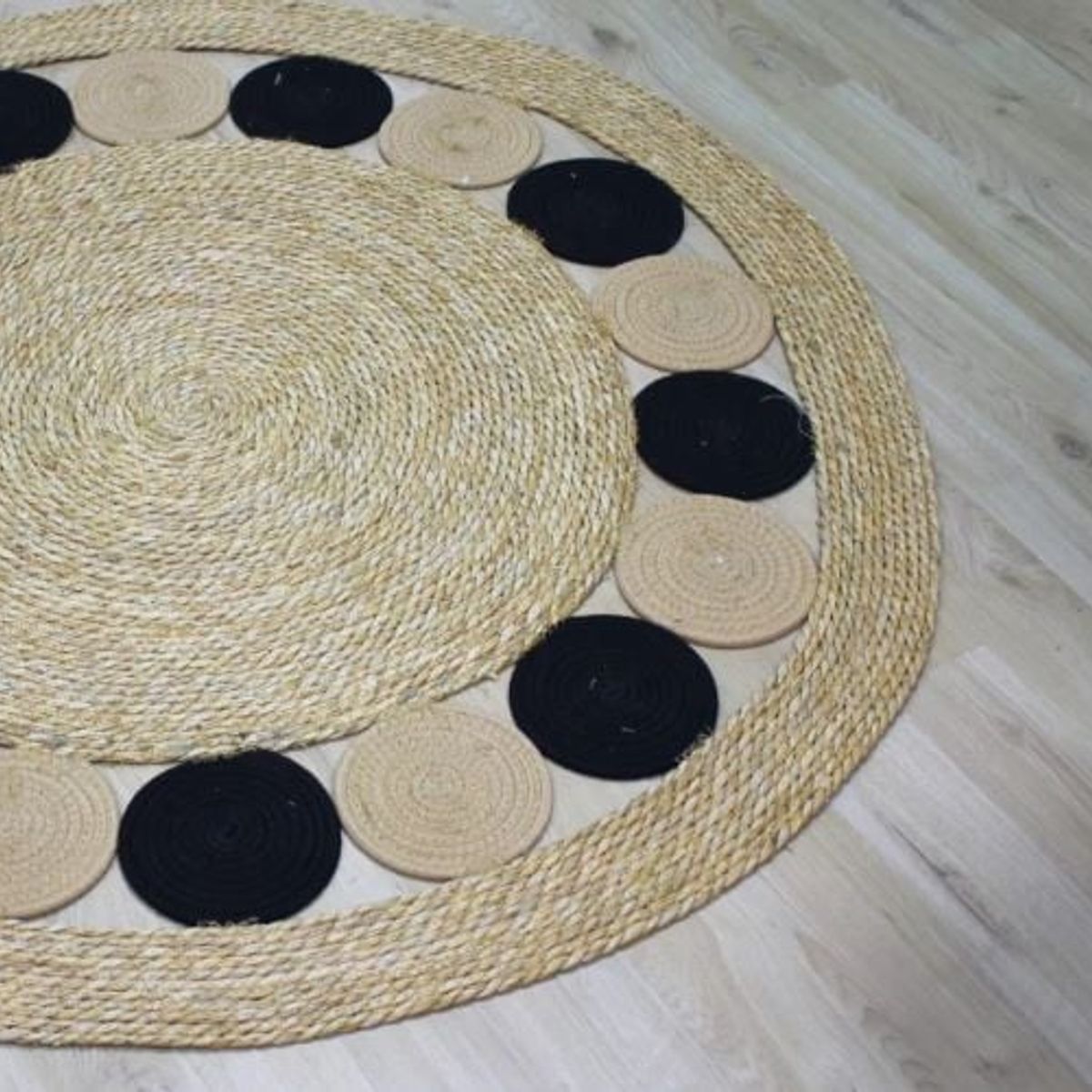 GENERICO - ALFOMBRA REDONDA YUTE 120CM  Y BEIGE Y NEGRO