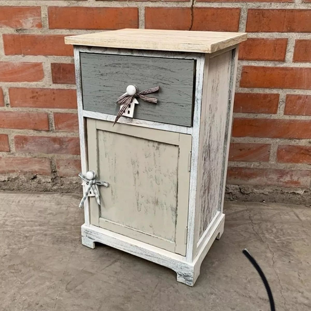 SORENTO - Mueble Velador De Madera 1 Cajón 1 Puerta - S0118