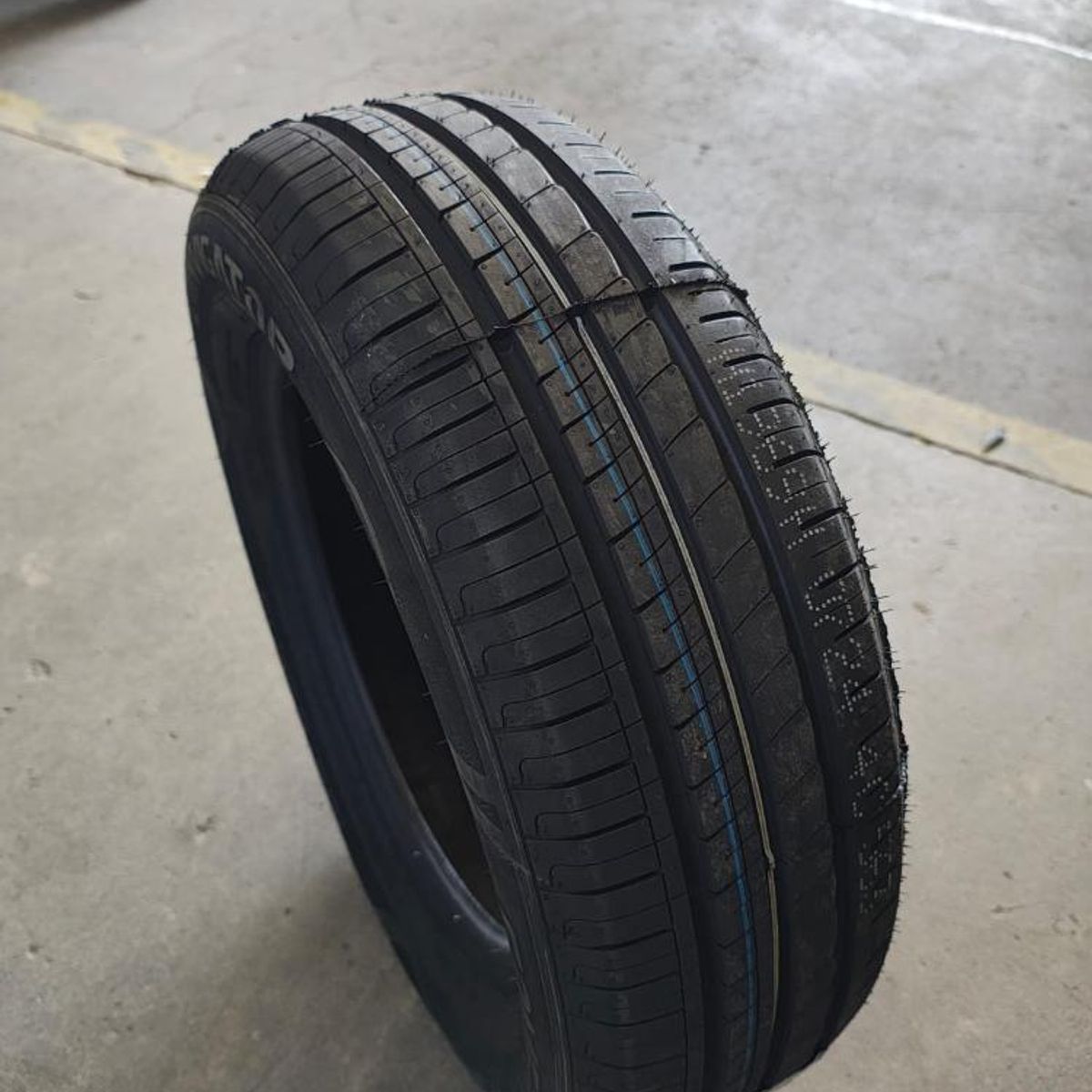 GENERICO - NEUMATICO 18565 R14 LANVIGATOR COMFORT II 86H