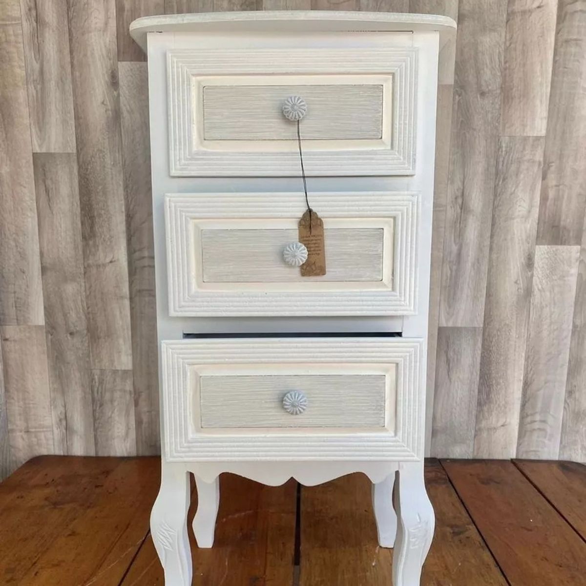 GENERICO - Mueble Velador Provenzal 3 Cajones - S4095