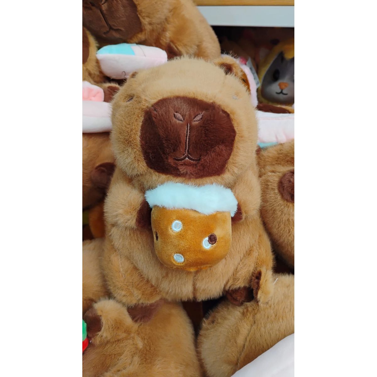 GENERICO - HERMOSOS PELUCHES DE ANIMAL CAPYBARA DE 23CM DISEÑO NUECES