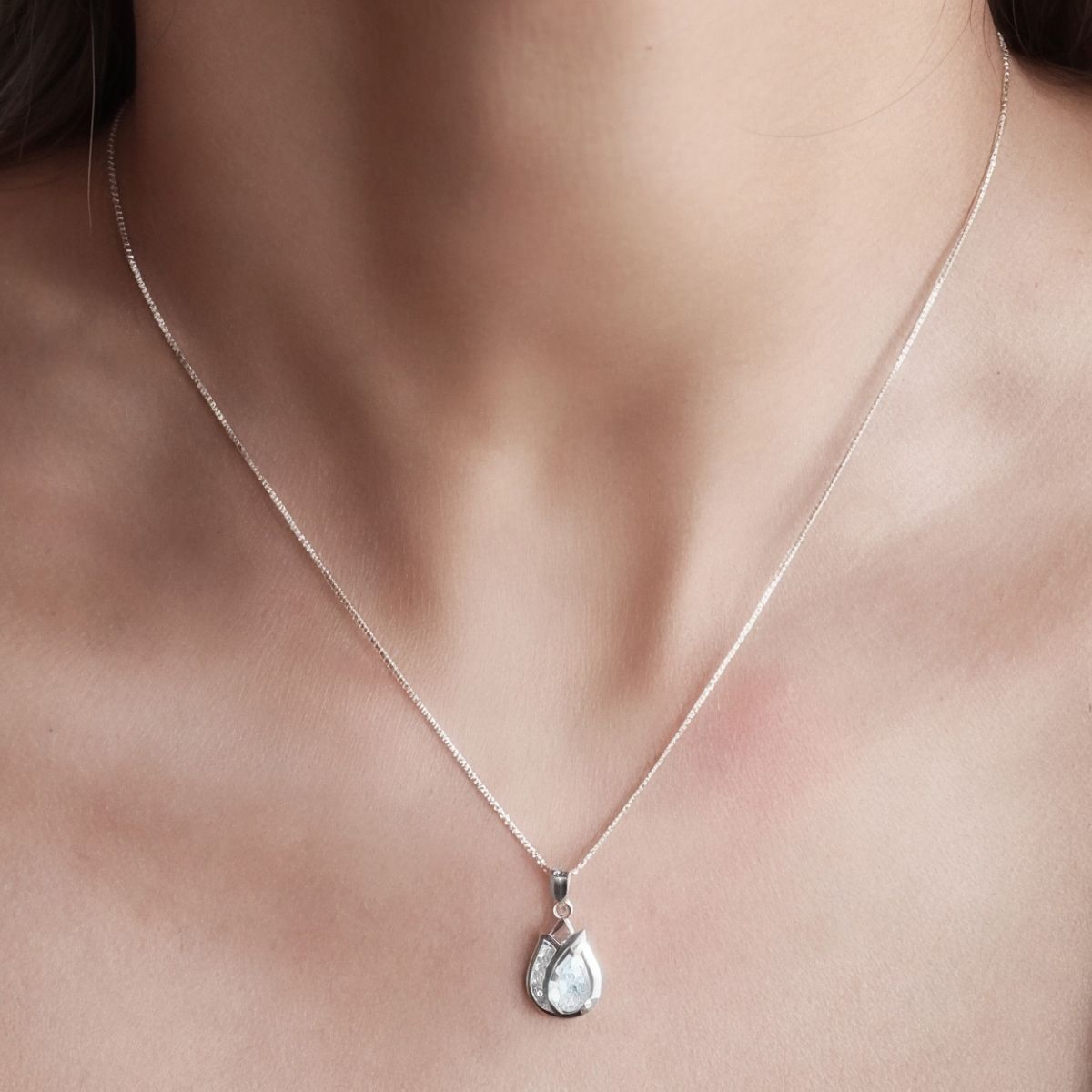 COGGIOLA - Collar Tulipán Circón Plata Fina 925