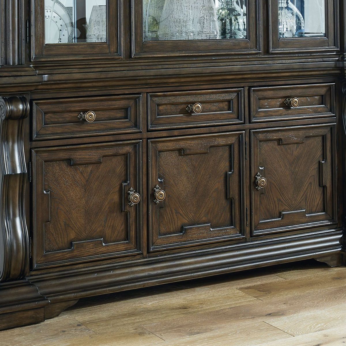 ASHLEY - Buffet comedor Maylee