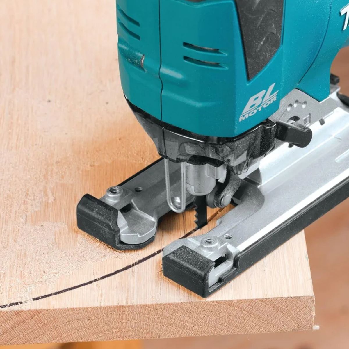 MAKITA - SIERRA CALADORA INALAMBRICA 18 V. (DJV182RFE)