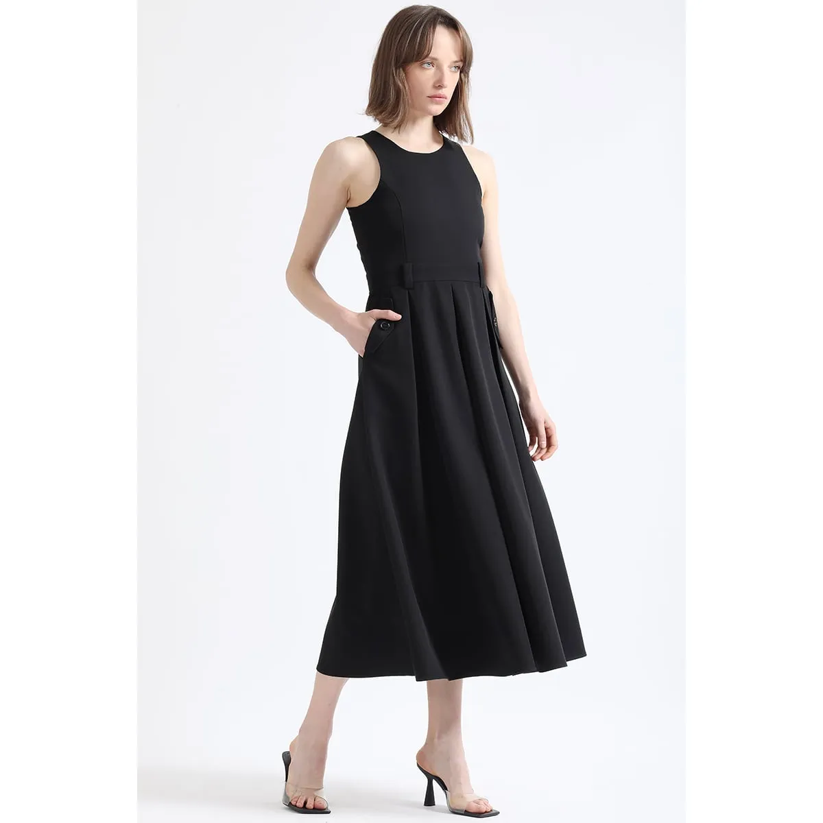 LIOLA - Vestido Maxi Faldon Pliegues, Negro Liola