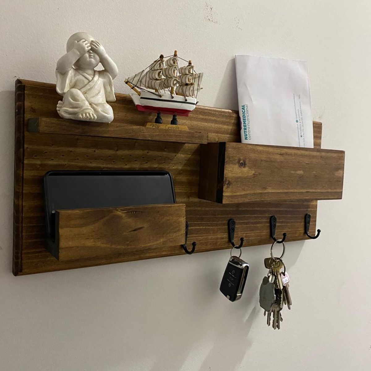 GENERICO - Porta llaves madera con repisas