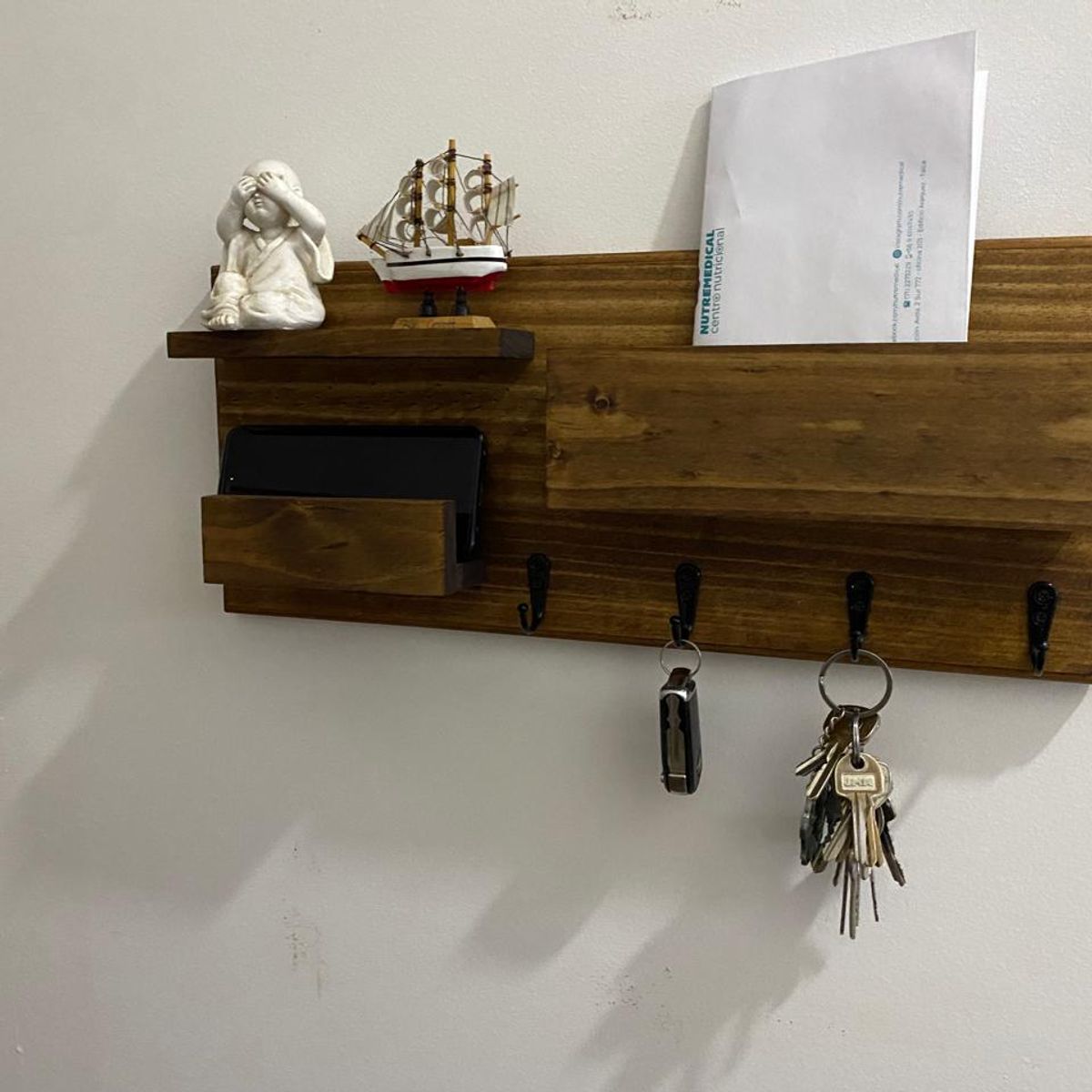 GENERICO - Porta llaves madera con repisas