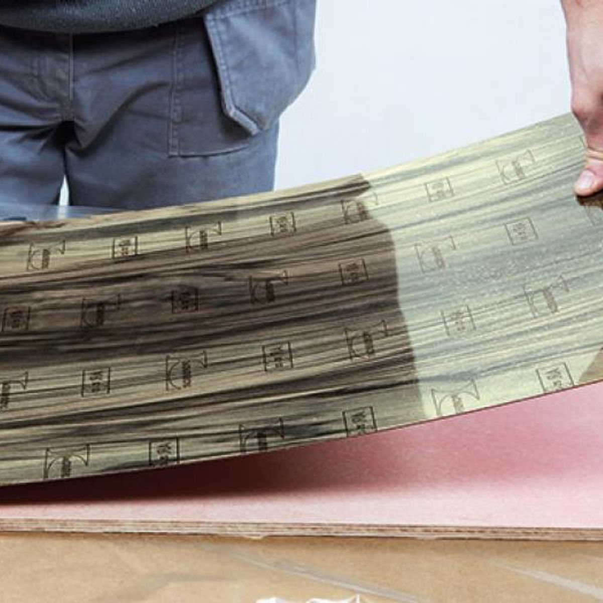 SOUDAL - Adhesivo de Contacto en Spray 300 ml - Soudal