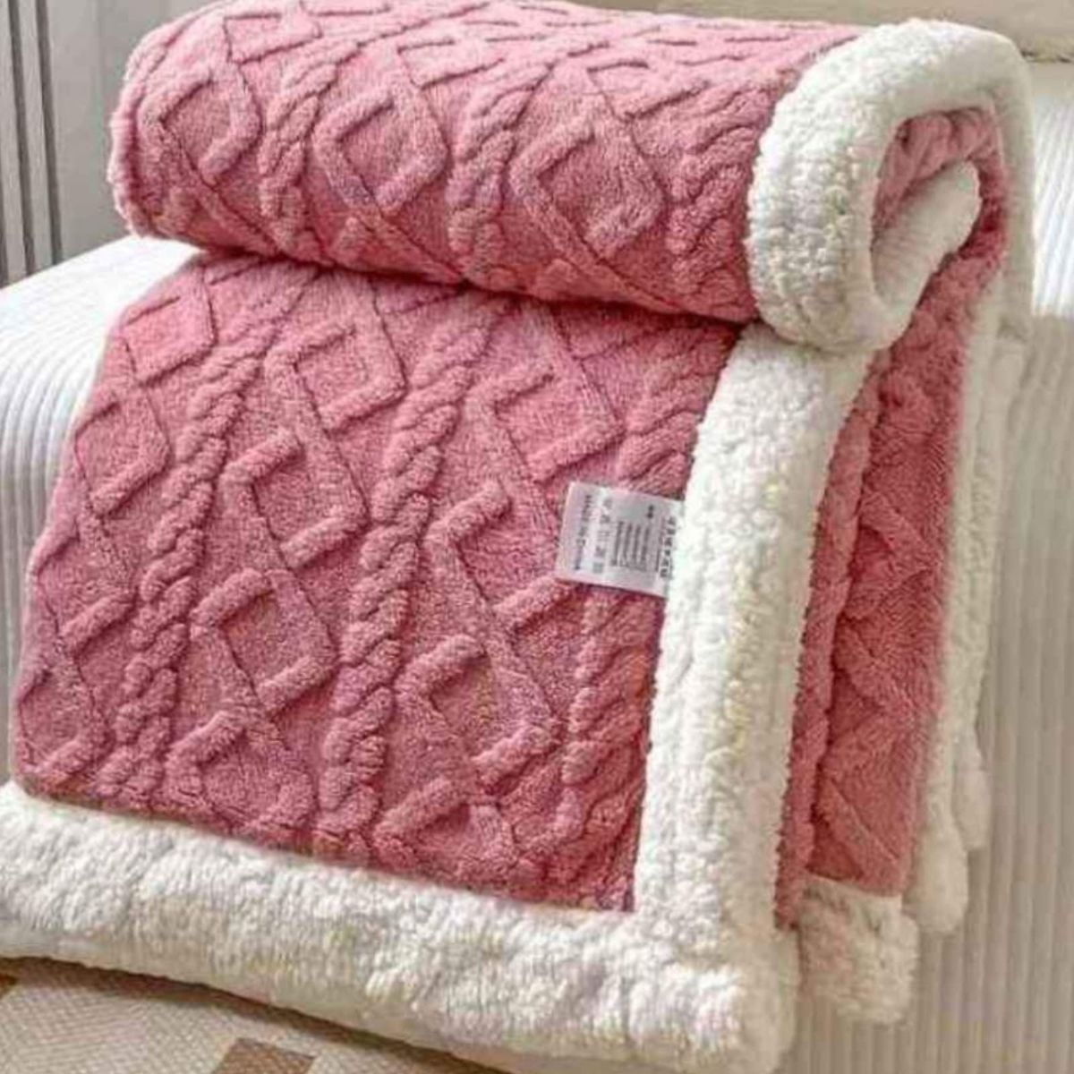 GENERICO - FRAZADA CON CHIPORRO 2 PLAZAS.