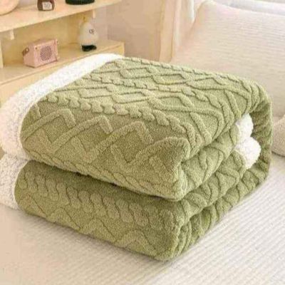 Imagen 2 del producto FRAZADA CON CHIPORRO 2 PLAZAS