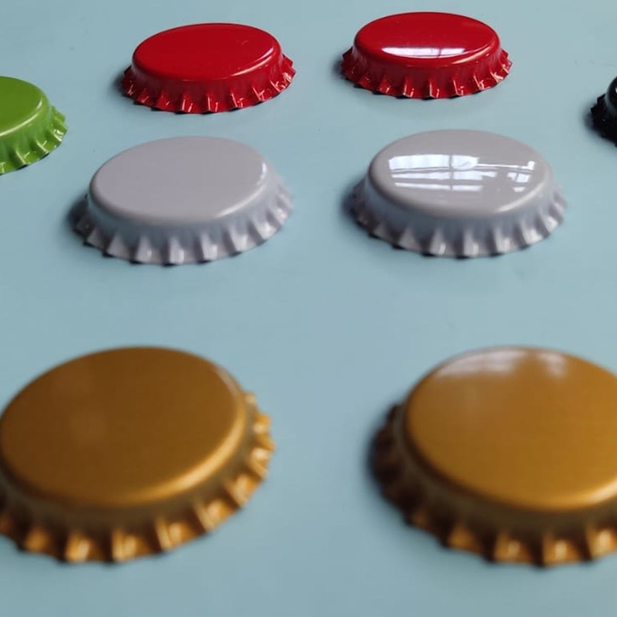 WW DESIGN - Pack 30 Unidades (6 Tapas Por Color) Para Botella Cervezas