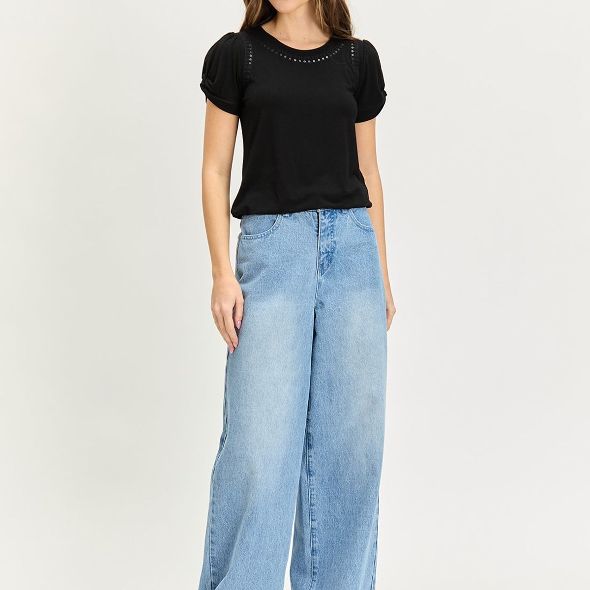 IO - Polera Manga Corta Negro Mujer Io