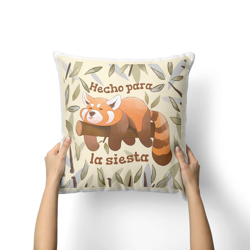 CREANGO - COJIN 40X40CM PANDA ROJO HECHO PARA LA SIESTA
