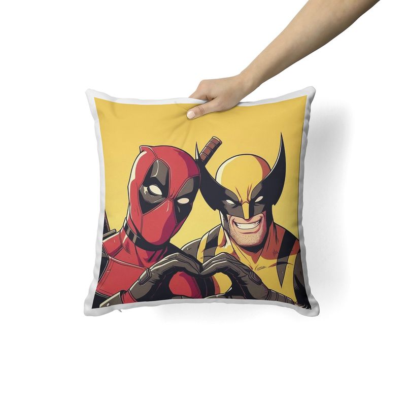 CREANGO - COJIN DECORATIVO DEADPOOL Y WOLVERINE