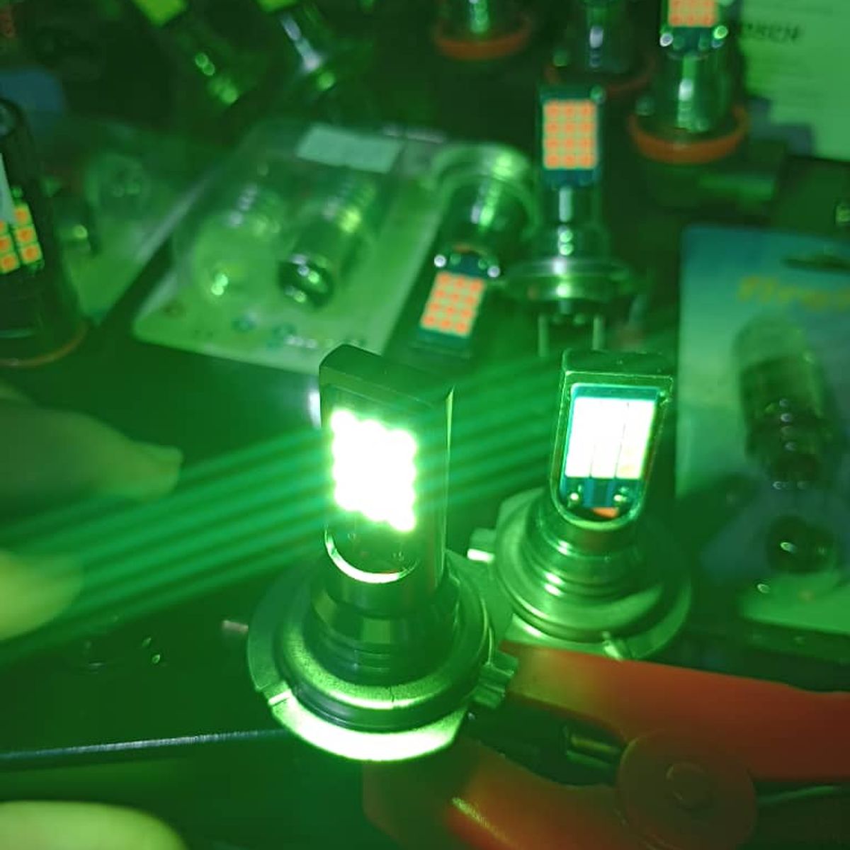 GENERICO - Par de ampolletas Led  Modelo h7 verde 12voltios