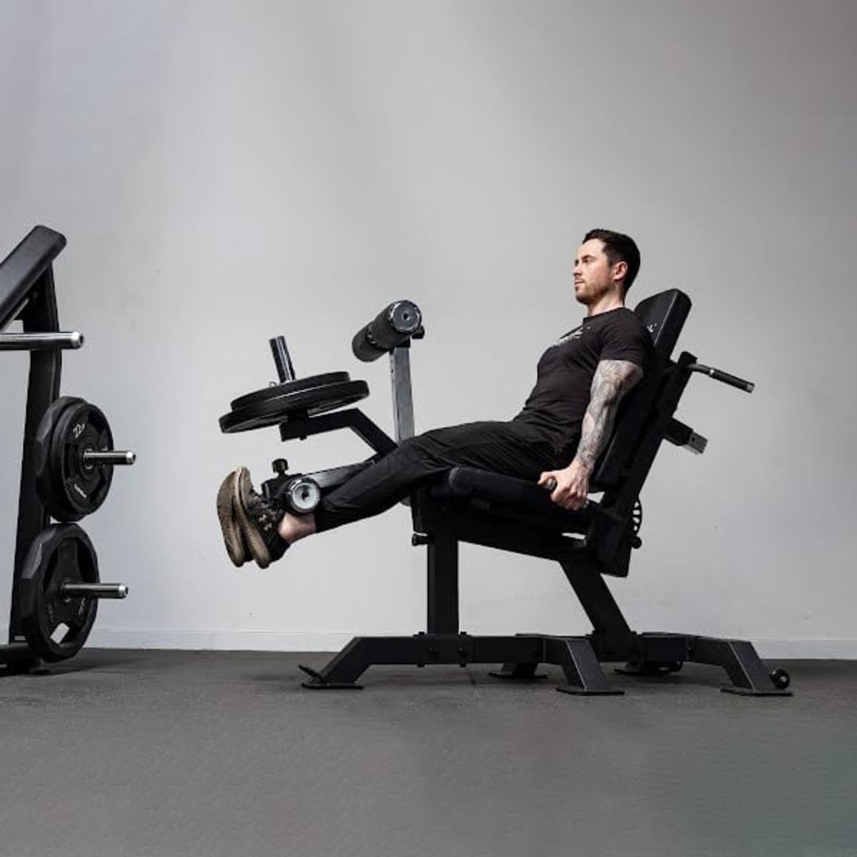 SDFIT - Banco PRO Primal 70 kg – Leg Extension Prone Leg – ZY674