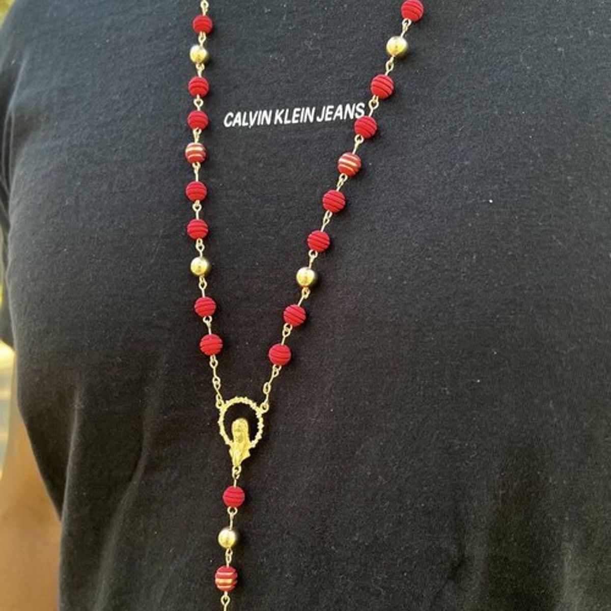 GENERICO - Rosario rojo Balin 8mm Cristo Oro laminado 18k